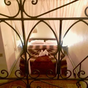 Au Laylati Essaouira