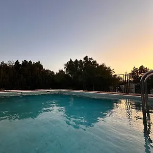 Atlantis 12, Et D'art Guest house